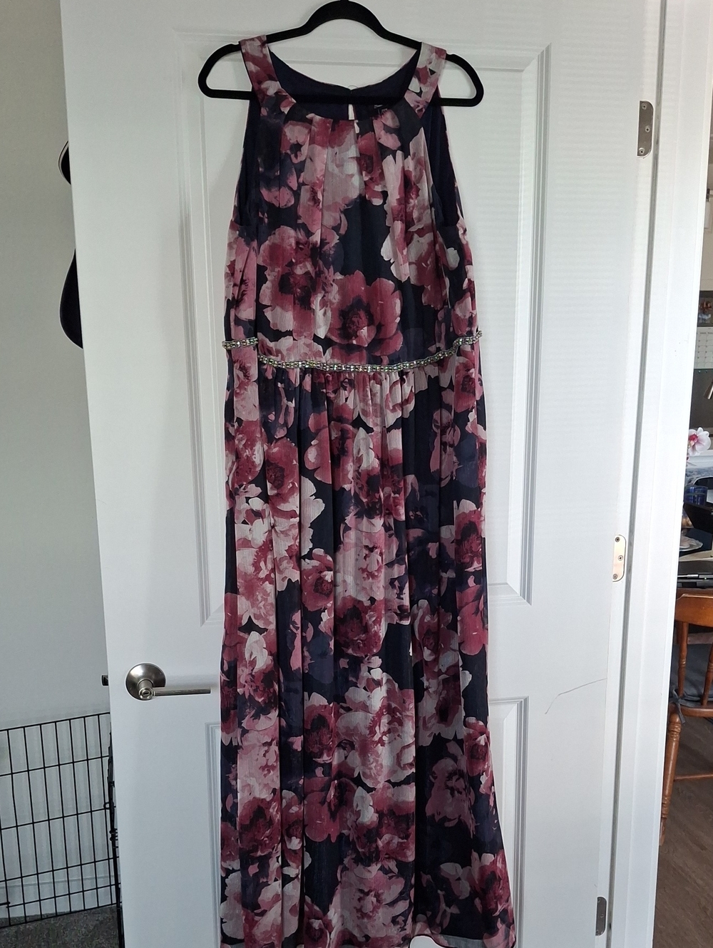 SLNY Mauve Floral Maxi Dress with Navy Base